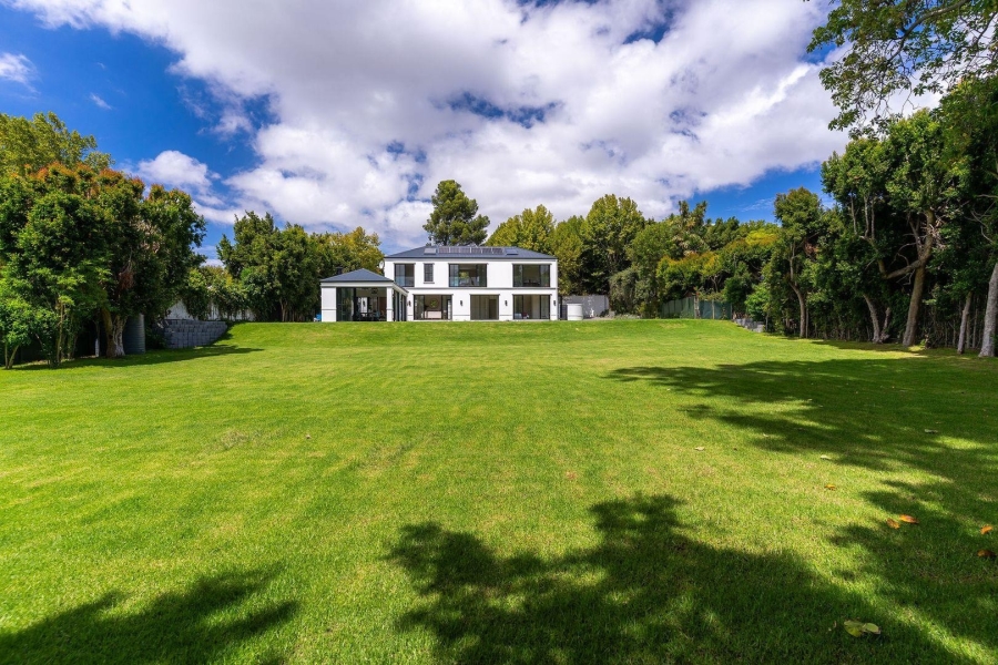 5 Bedroom Property for Sale in Constantia Western Cape